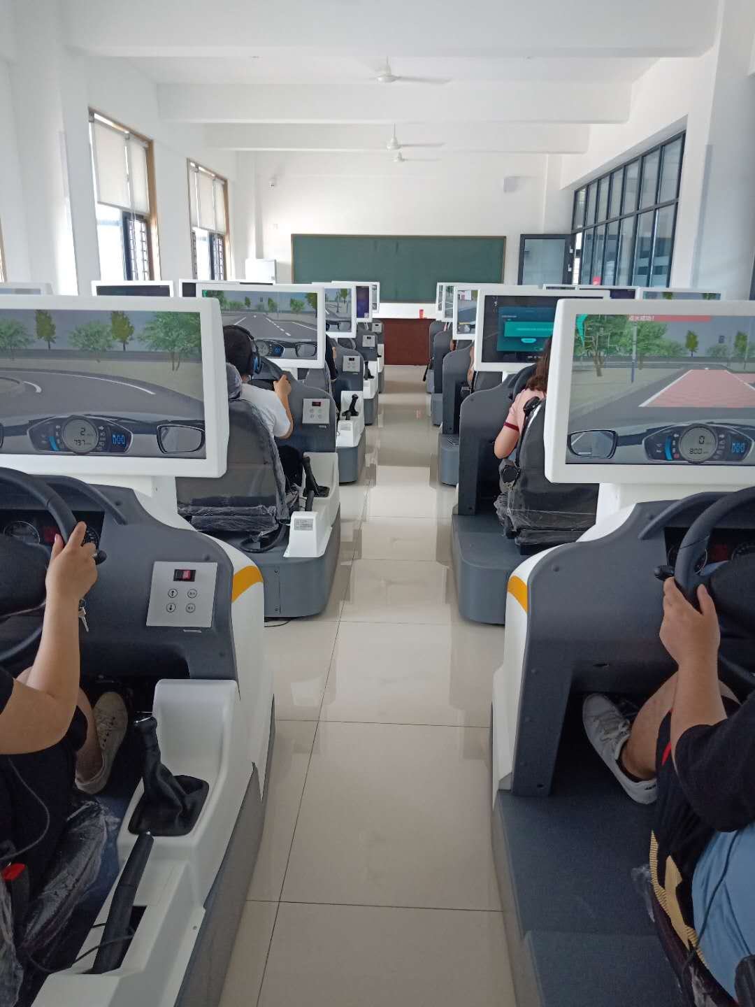 【濟(jì)寧大運(yùn)河駕?！緼I智能學(xué)車來了——駕校要發(fā)生大變化了！(圖10)