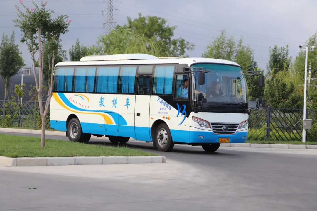 【濟(jì)寧大運(yùn)河駕?！拷鹎锞旁聦W(xué)車季，期待與您的相遇~(圖6)
