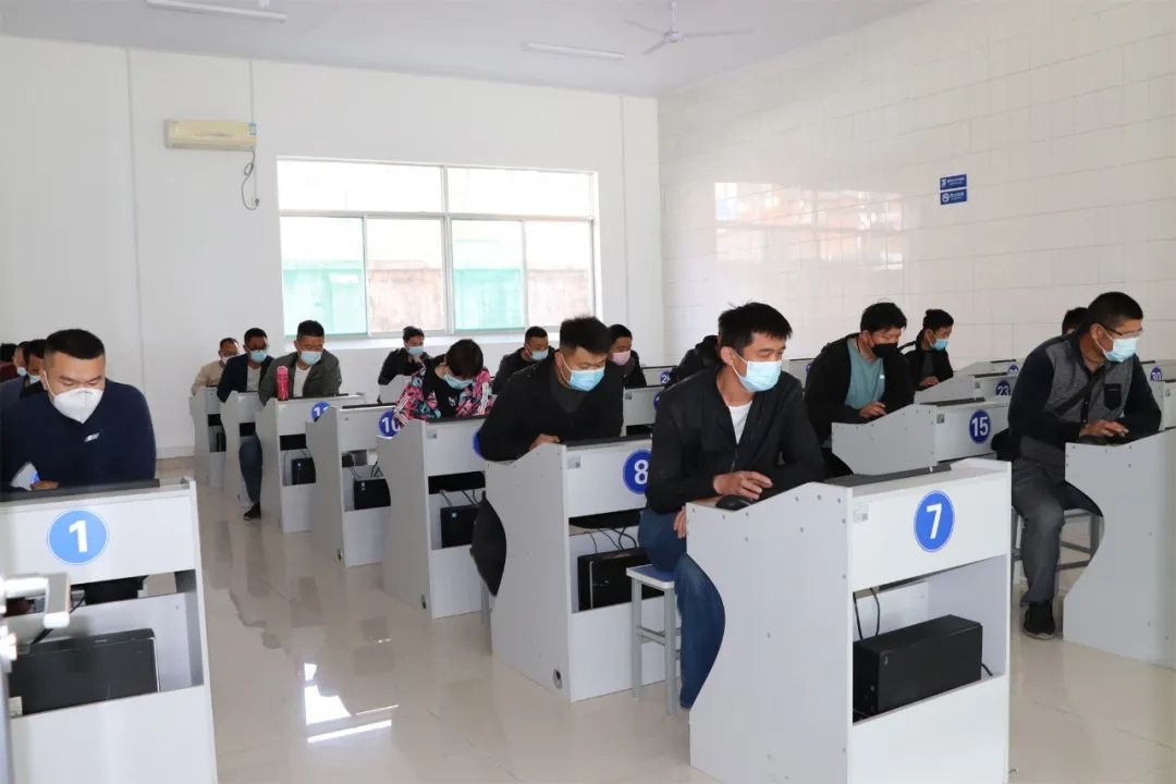 【濟寧大運河駕校】客貨運上崗證隨到隨學，拿證更快捷！(圖2)