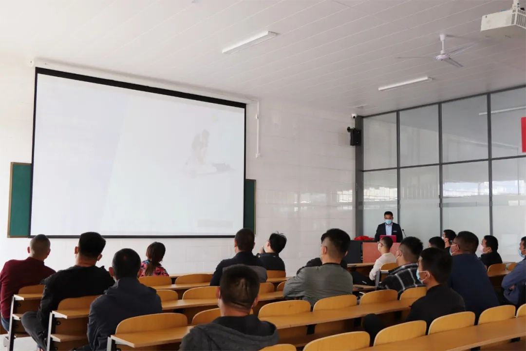 【濟(jì)寧大運(yùn)河駕?！緾2駕駛證也可辦理出租車(chē)、網(wǎng)約車(chē)上崗證啦！(圖1)