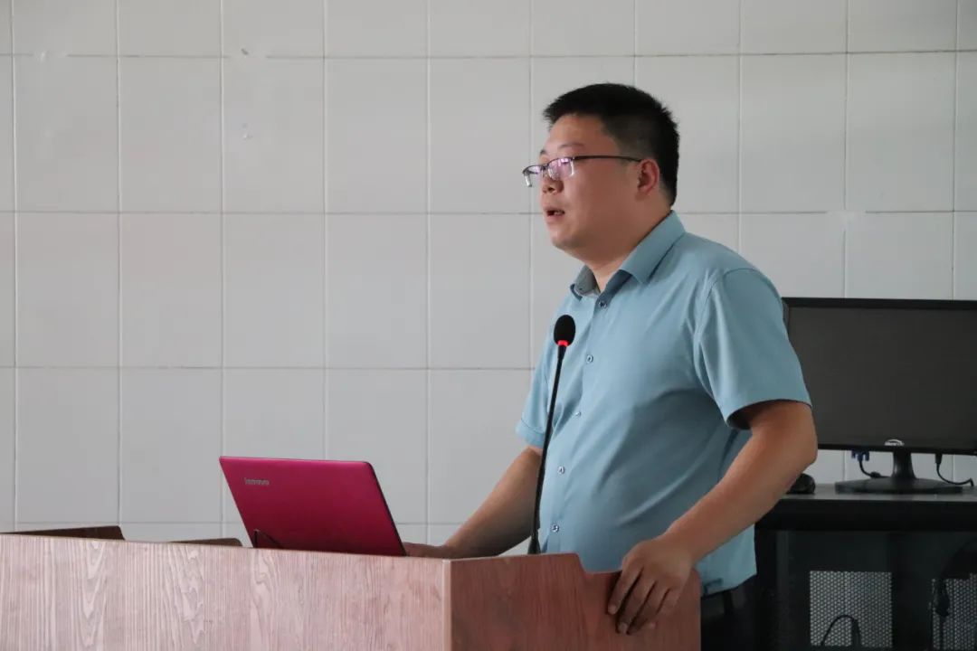 【濟(jì)寧大運(yùn)河駕?！恐暨h(yuǎn)航丨高考志愿填報(bào)公益講座順利開展！(圖7)