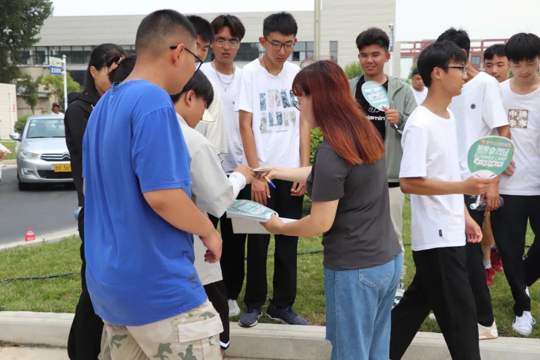 【濟(jì)寧大運(yùn)河駕?！垦籽紫娜账颓鍥觯眯姆?wù)沁人心！(圖6)