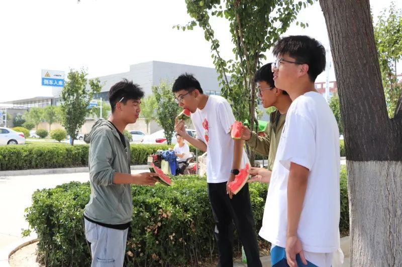 【濟(jì)寧大運(yùn)河駕?！拷袢沾笫钬滉栂?，有著暑不盡的美好(圖2)