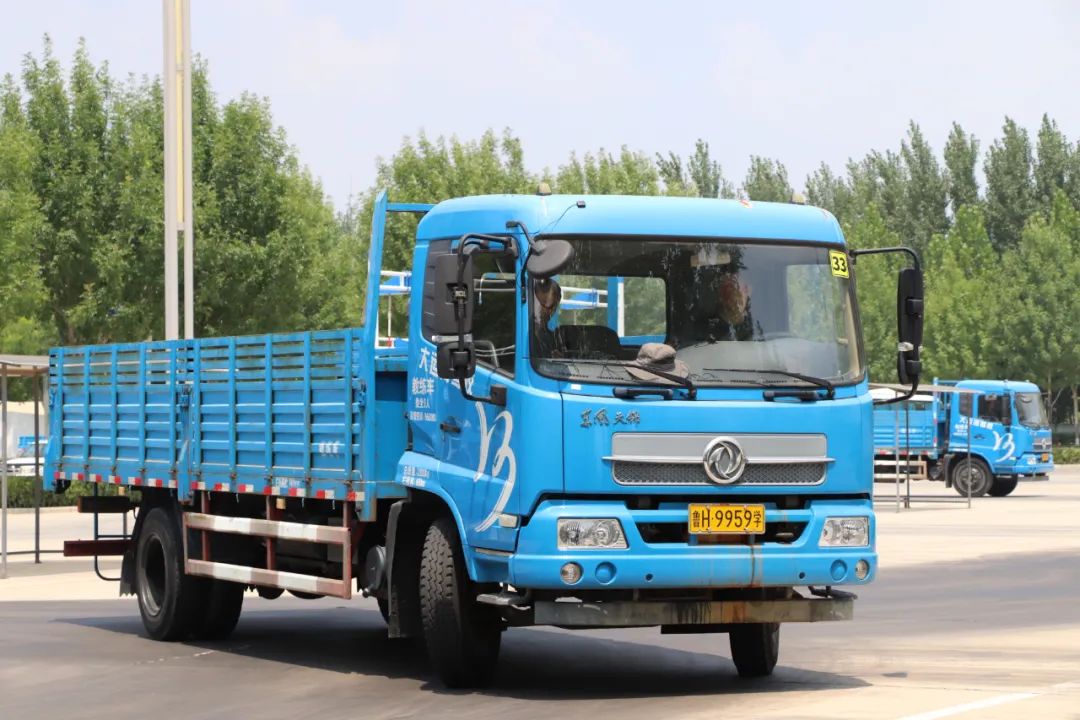 【濟(jì)寧大運(yùn)河駕?！繉W(xué)大車45天拿證！金秋報名鉅惠進(jìn)行中...(圖1)