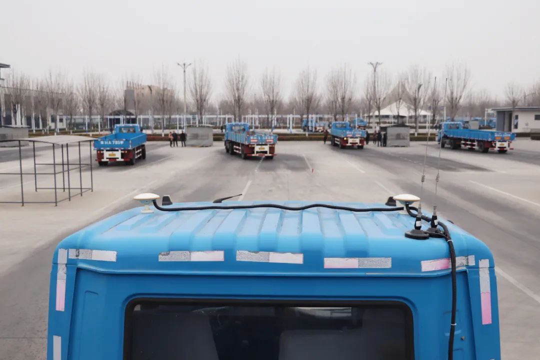 【濟寧大運河駕校】大車“直通班”全新升級，設(shè)備車考試訓練！(圖3)