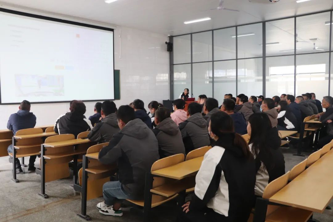 【濟(jì)寧大運(yùn)河駕?！俊坝讼葟?qiáng)己”，理論知識(shí)大練兵！(圖2)