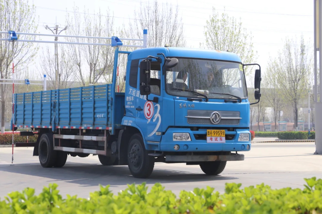 【濟(jì)寧大運(yùn)河駕?！坎回?fù)好春光，學(xué)車正當(dāng)時(shí)！(圖6)