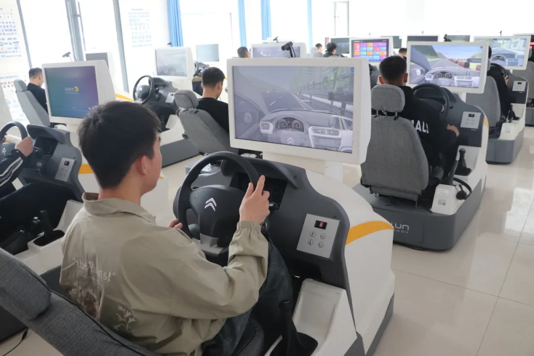 【濟(jì)寧大運(yùn)河駕?！繗g迎2024第一期退役軍人參加技能培訓(xùn)！(圖6)