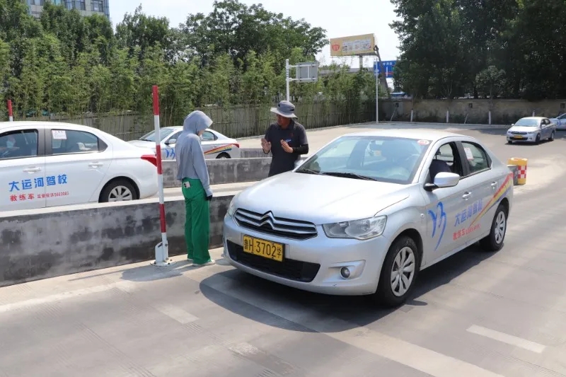 【濟寧大運河駕?！俊暗谑粚脤W車夏令營”火熱開啟，新增暑期速成班！(圖3)