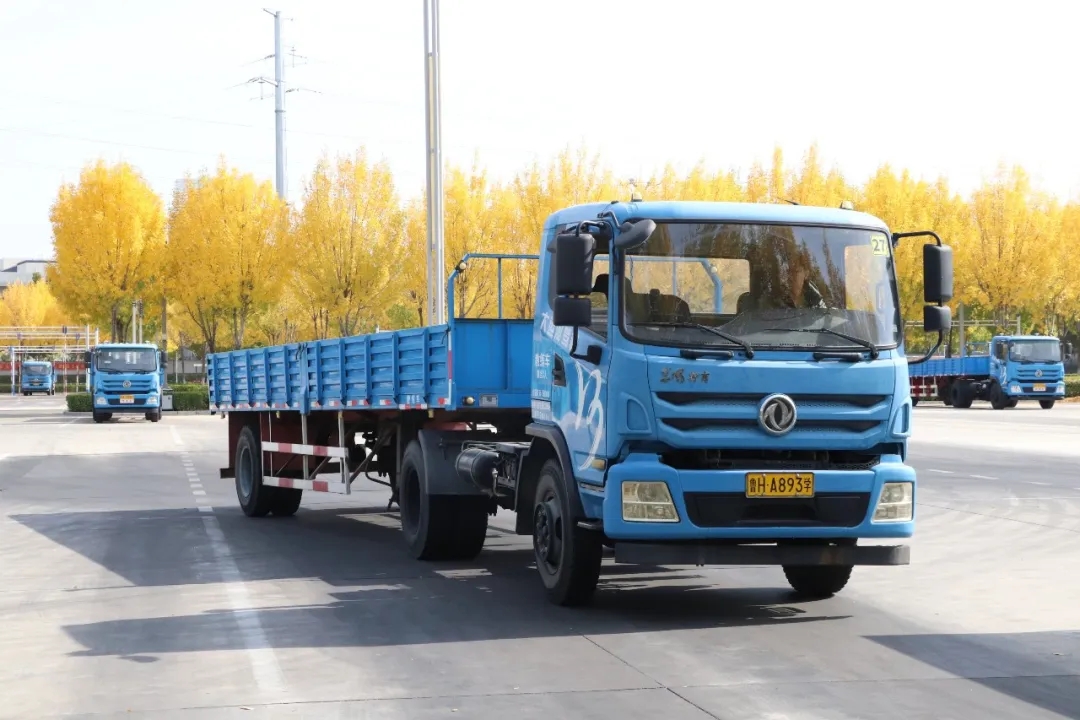 重大變化！公安部：大中型客貨車準(zhǔn)駕年齡上限延長至63歲！(圖2)