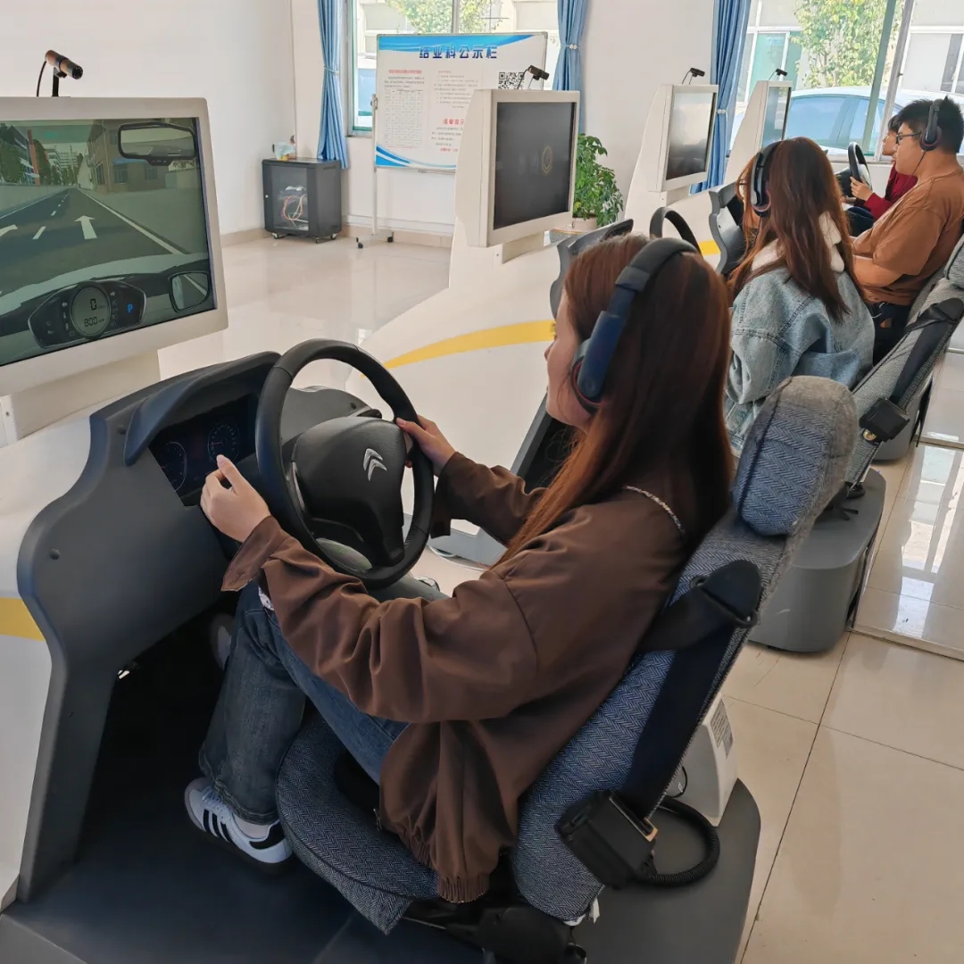 濟(jì)職24屆首批報(bào)名新同學(xué)，已順利拿證！(圖2)