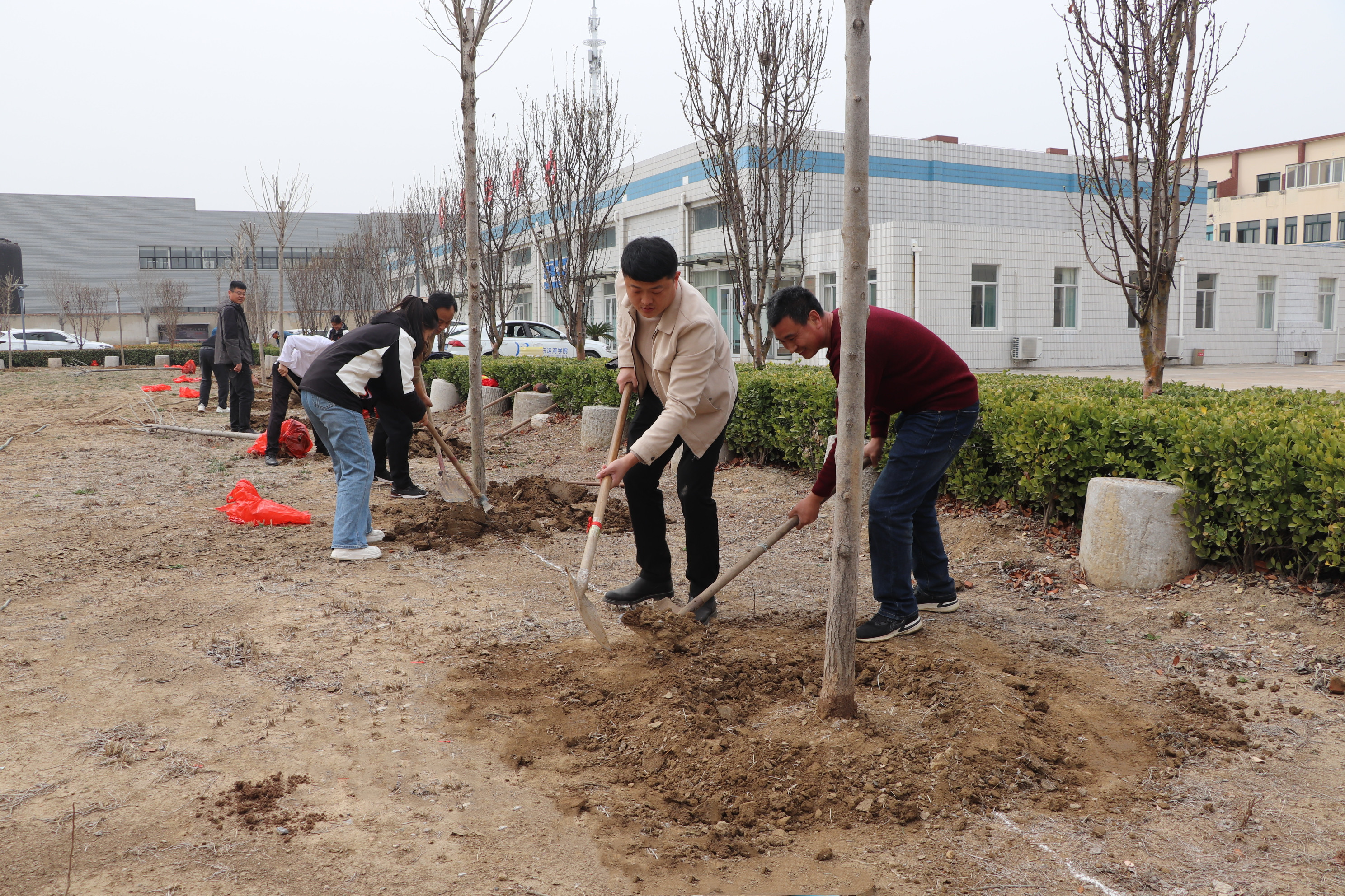 駕校春日行動(dòng)：“植”此青綠，共筑綠意之路(圖10)