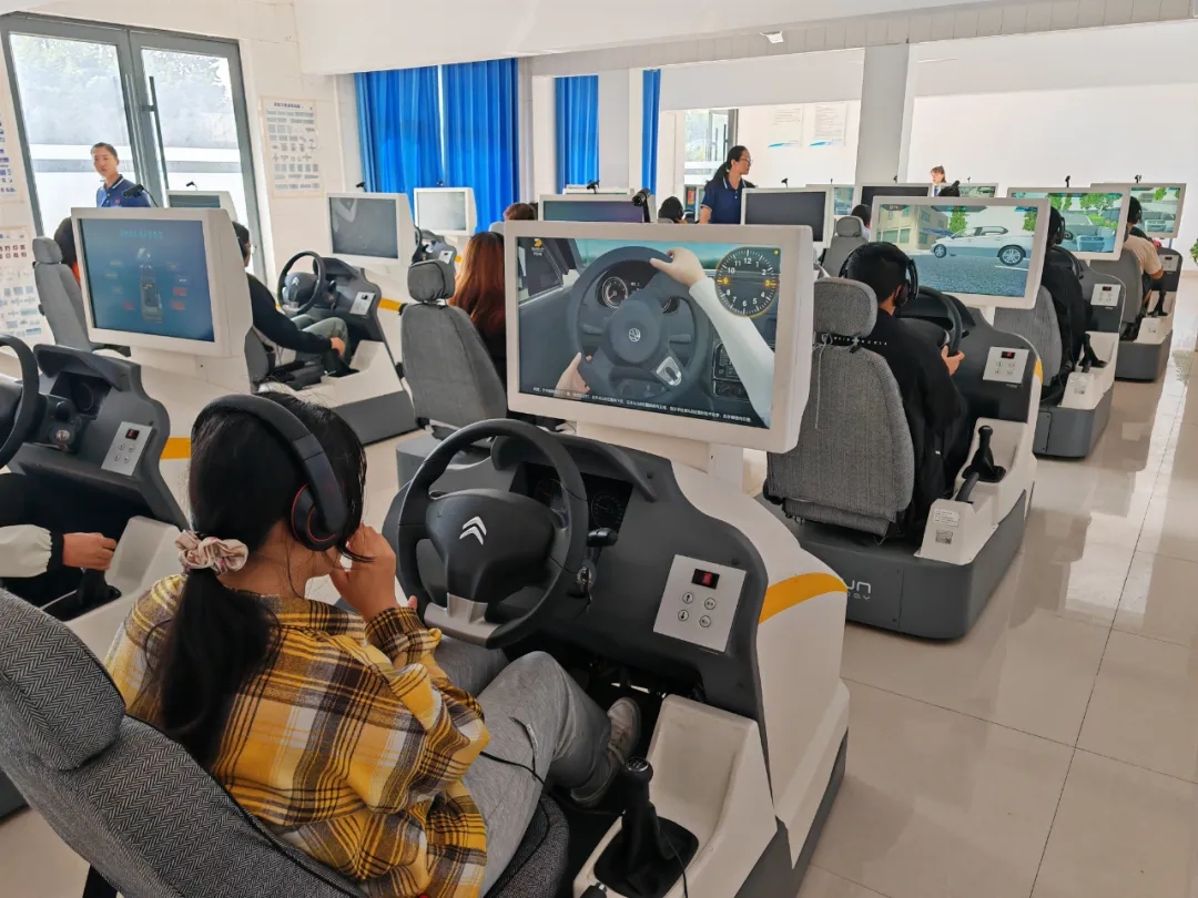 “第十二屆學(xué)車夏令營”火熱開啟，暑期速成班，拿證快人一步！(圖4)