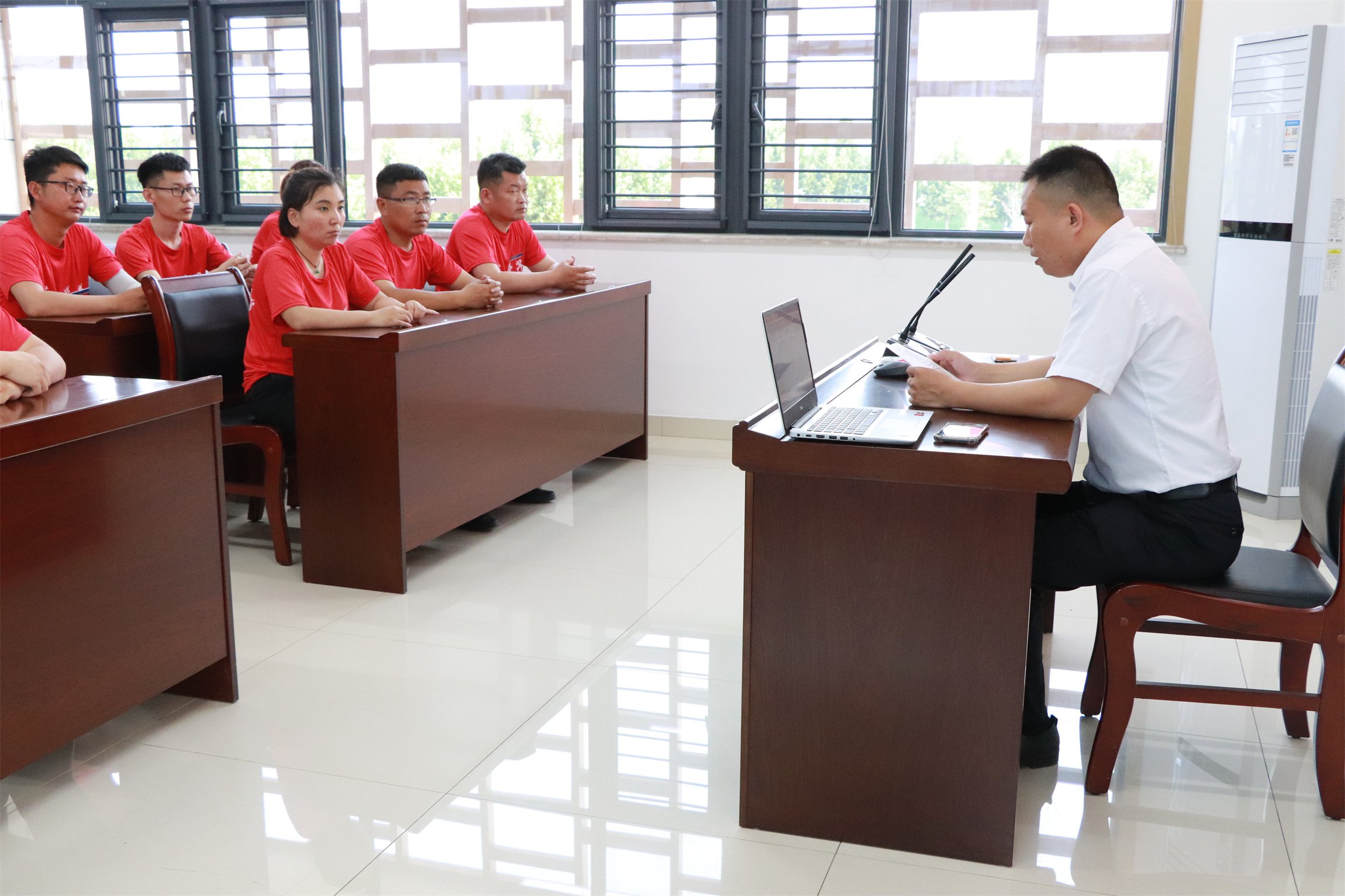 【濟(jì)寧大運(yùn)河駕?！繍?ài)心送考，為莘莘學(xué)子保駕護(hù)航！(圖4)