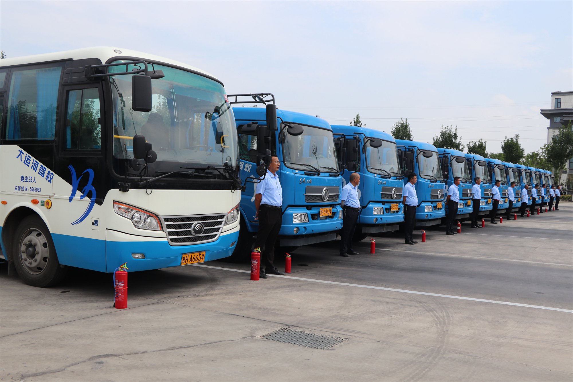 【濟(jì)寧大運(yùn)河駕?！啃略龃筌嚒百F賓班”，拿證更快捷！(圖1)