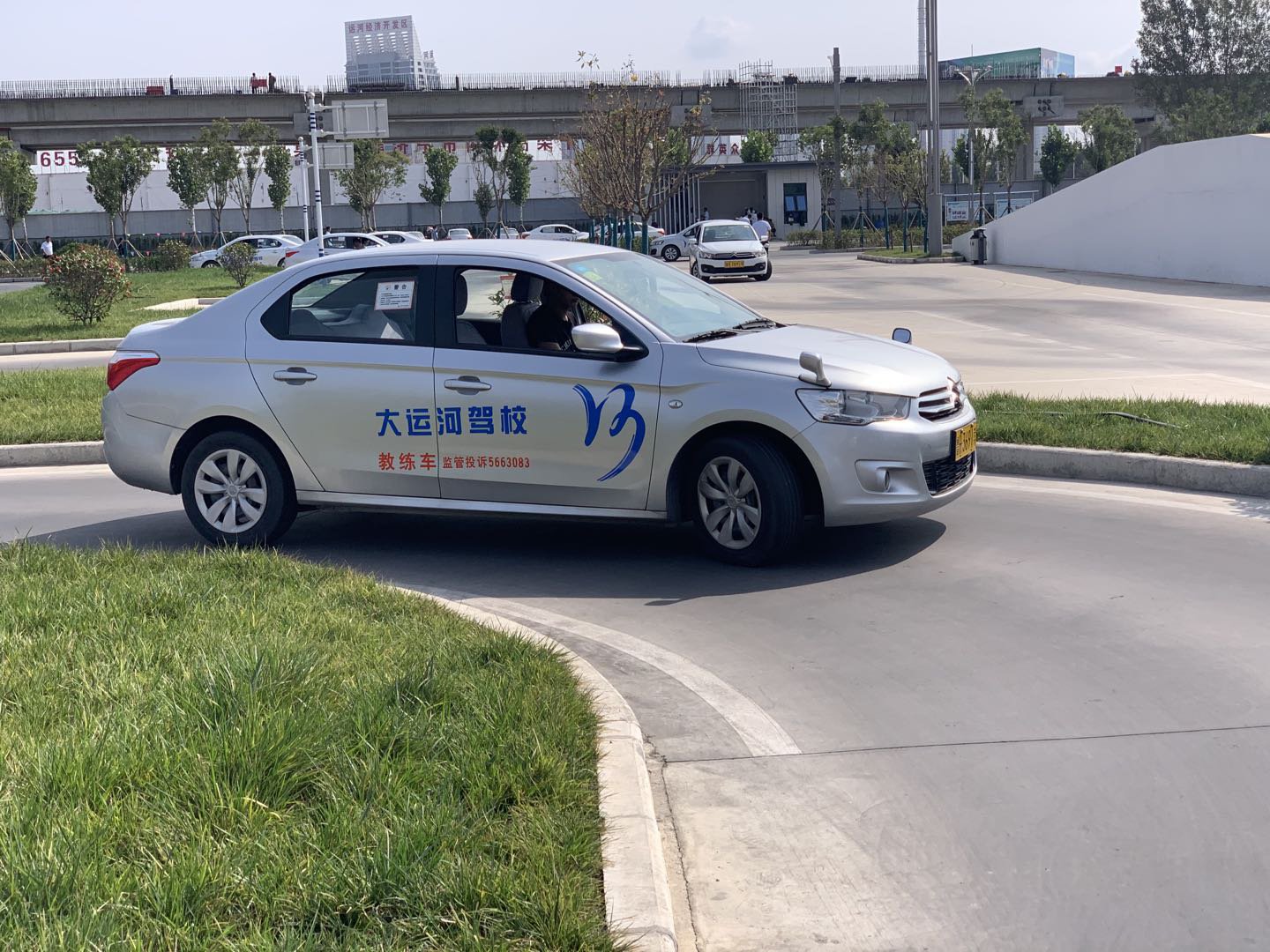 【濟寧大運河駕?！肯灿p節(jié)鉅“惠”全城，學(xué)車直降千元！(圖3)