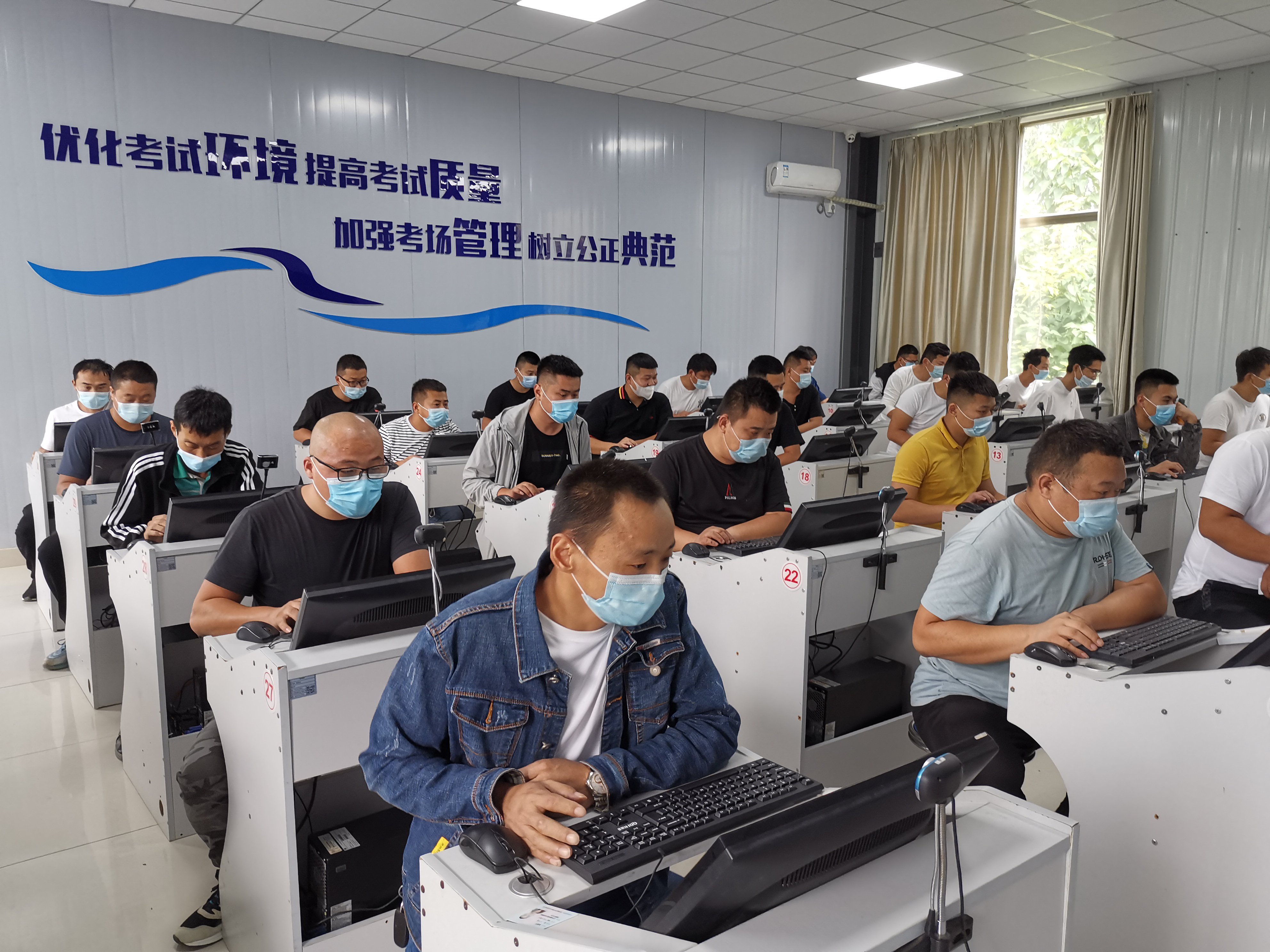 【濟(jì)寧大運(yùn)河駕?！控涍\(yùn)上崗證火熱報(bào)名中，最快僅需兩天！(圖2)