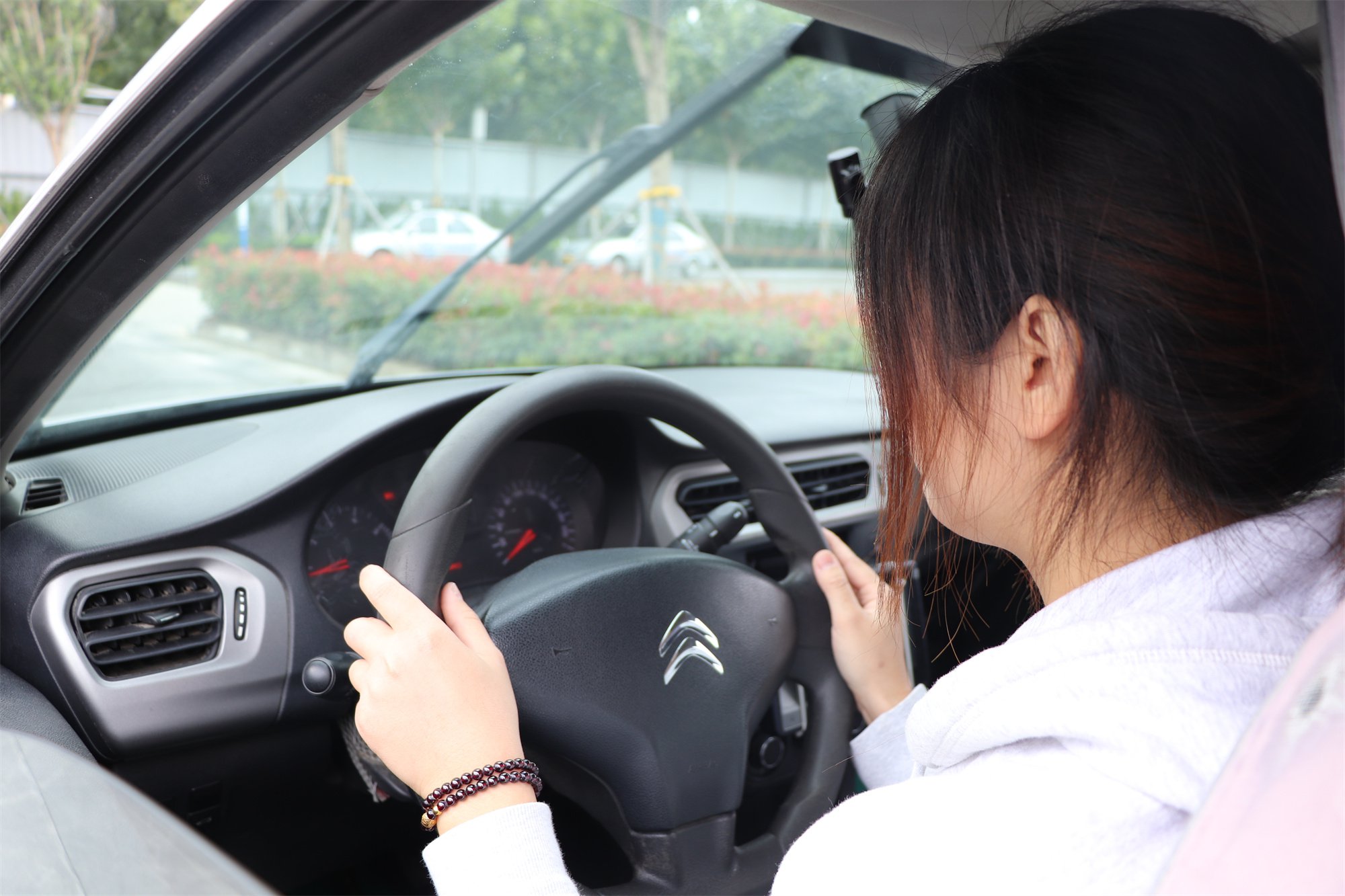 【濟寧大運河駕?！肯掠晏炜荚囋撛趺崔k？六個小竅門幫你解決！(圖2)