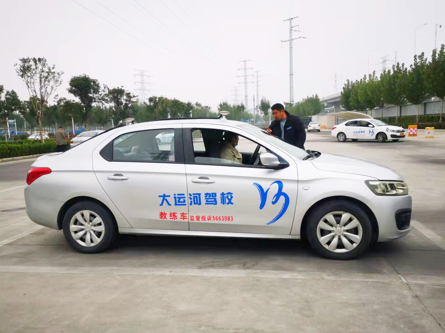 【濟(jì)寧大運(yùn)河駕?！靠颇咳荚囍羞@個(gè)動(dòng)作忘做，扣100分！(圖5)